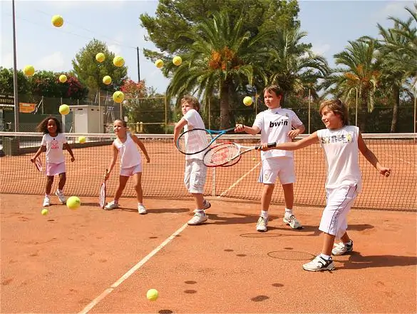 Ejercicios y material tenis para niños - Cómo iniciarse