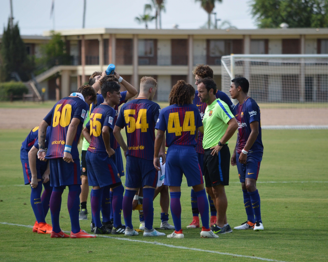 Barcelona training. Академия Барселоны.