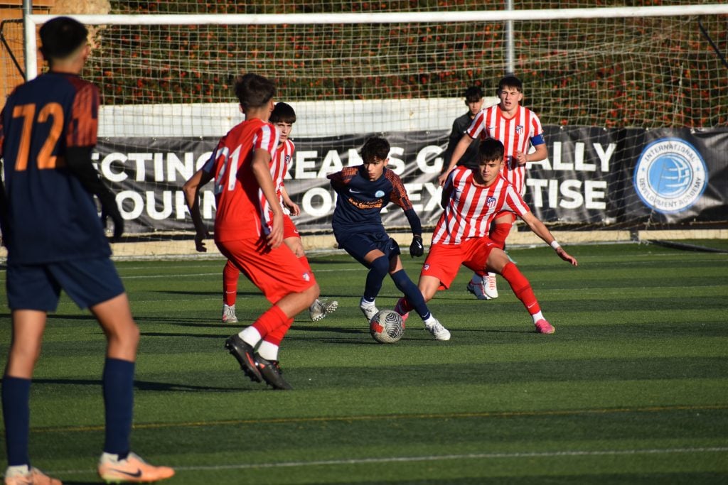 Posición y visión de juego en campamento de alto rendimiento Valencia