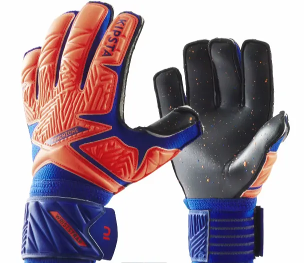 F500 Viralto Kids’ Goalkeeper Gloves from Decathlon